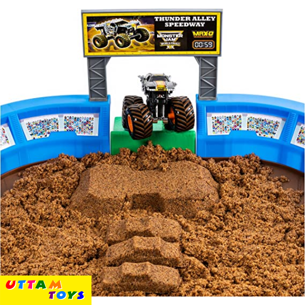 Monster Jam, Monster Dirt Arena 24-inch Playset with 2lbs of Monster Dirt and Exclusive 1:64 Scale Die-Cast Monster Jam Truck