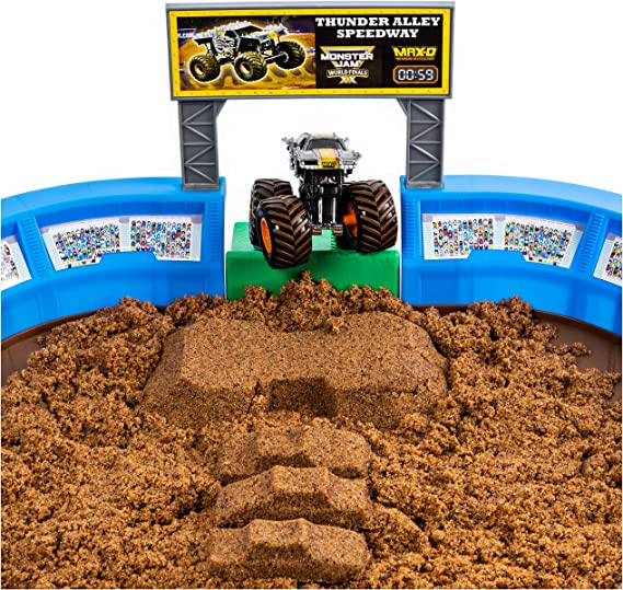 Monster Jam, Monster Dirt Arena 24-inch Playset with 2lbs of Monster Dirt and Exclusive 1:64 Scale Die-Cast Monster Jam Truck